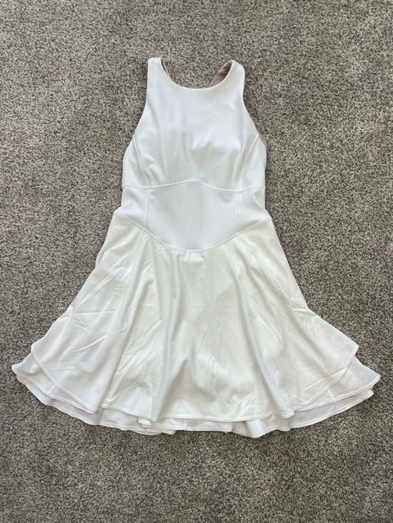 lululemon athletica Dresses & Skirts - Lululemon Court Crush white tennis dress, size 6,